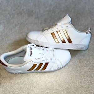 Size 4.5Y/6W - Adidas Baseline Sneakers for Juniors (AQ0783, Core WHITE)